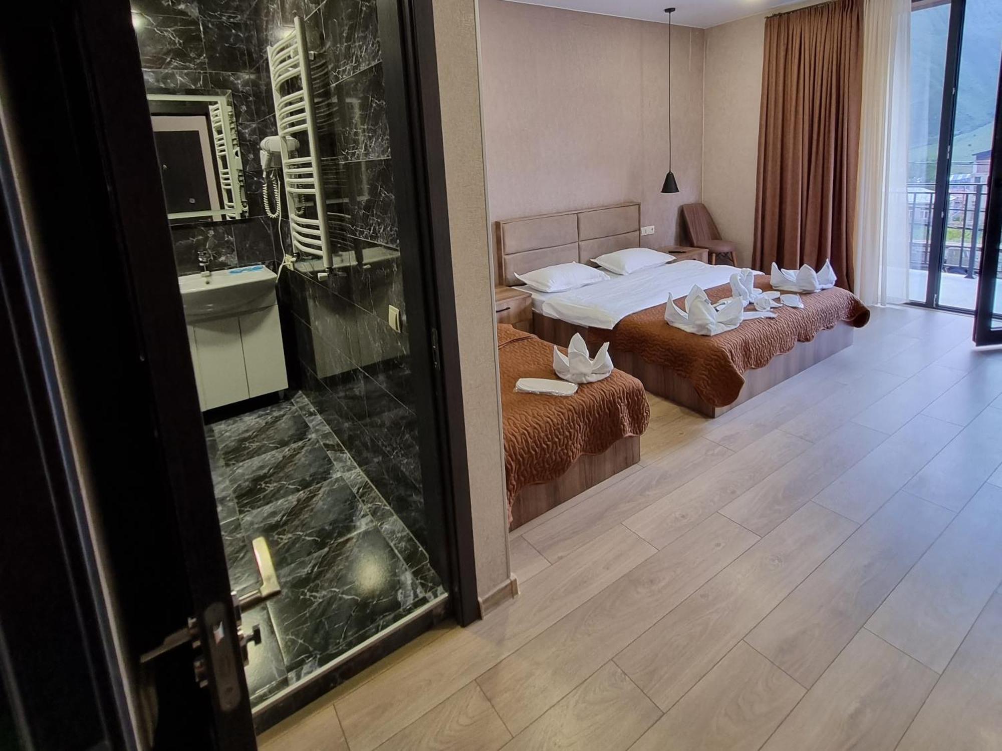 Hotel Sweet Night Kazbegi Δωμάτιο φωτογραφία